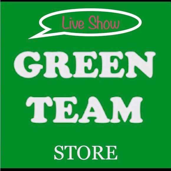 ⚠️ CLOSING CLOSET  ⛔️ - Picture 2 of 3